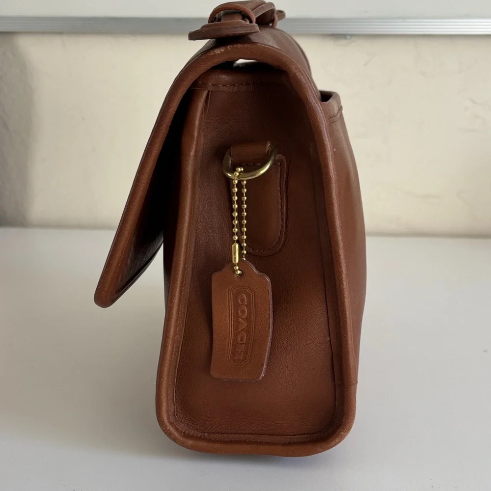 Coach Vintage Brown‎ Leather 9870 Court Crossbody Bag